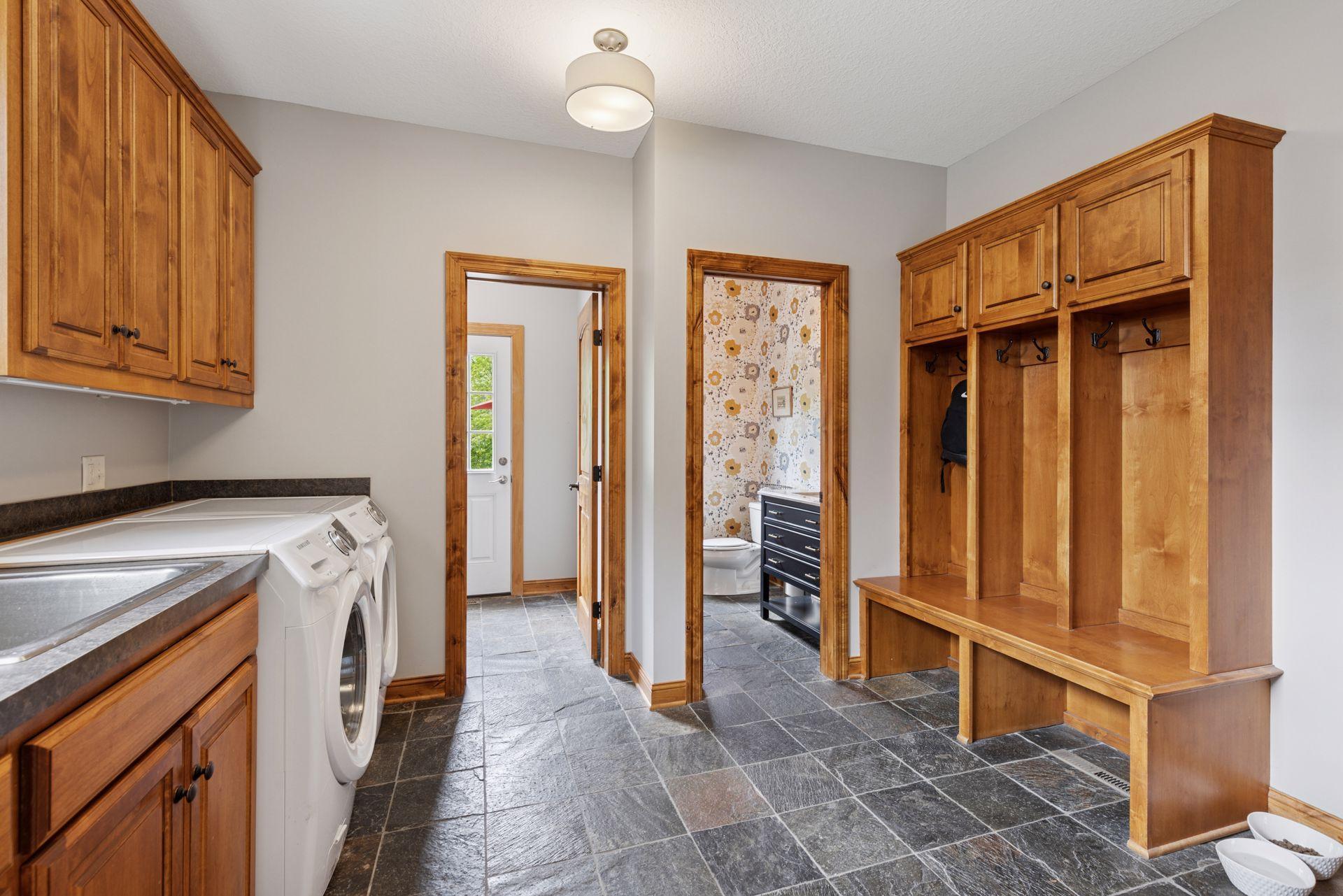 6620 Treetop Road Chanhassen, MN 55317 - Photo 18 of 43 Gallery Image 18