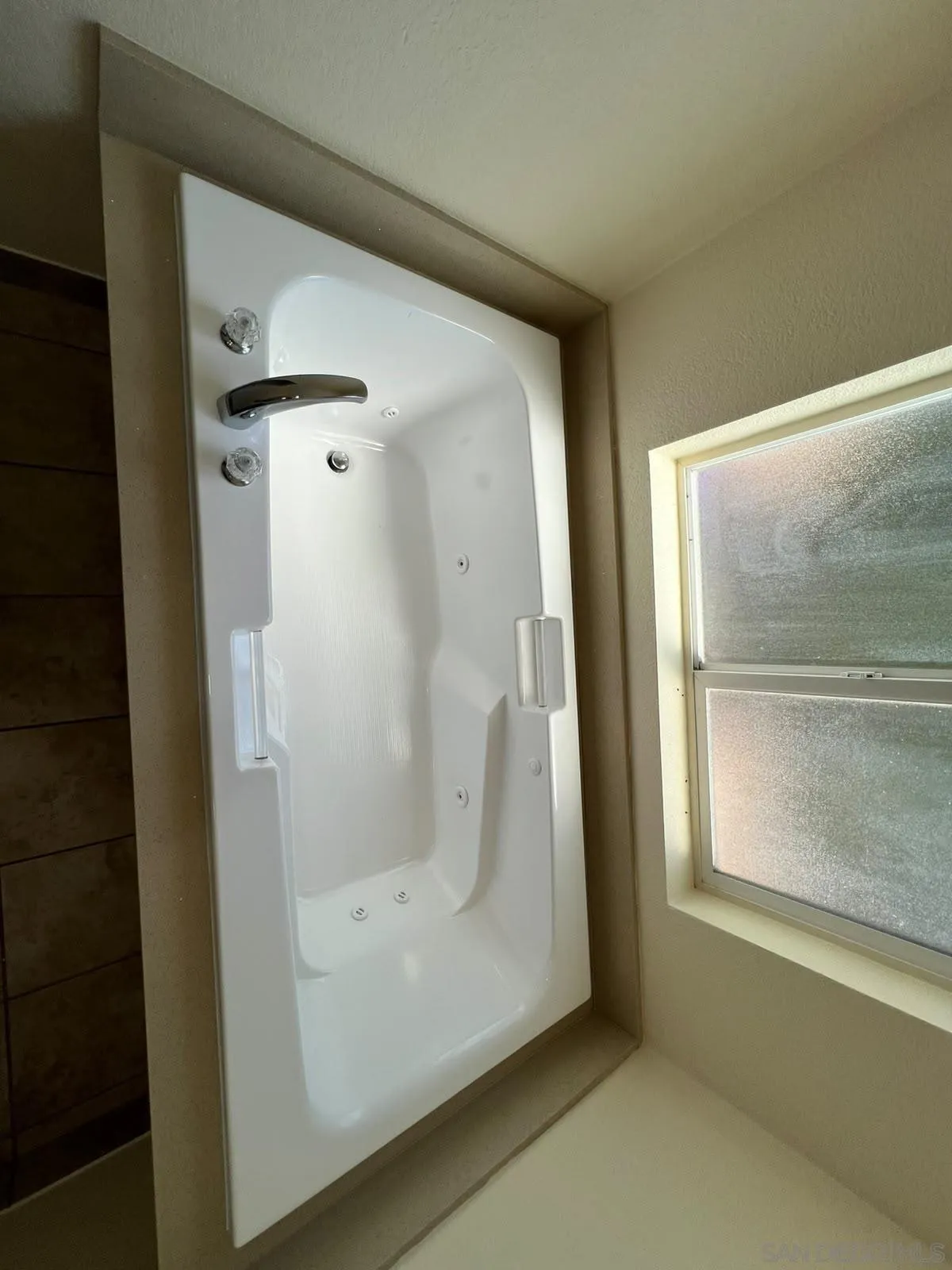 18012 Mahogany Ranch Road Ramona, CA 92065 - Photo 11 of 34 Gallery Image 11