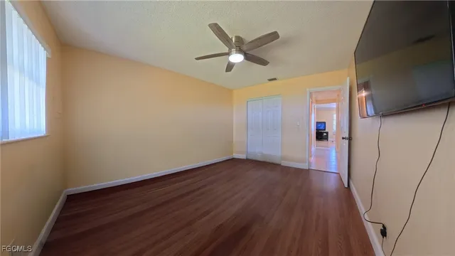 $1,300 | 10 Dawn Flower Circle, Lehigh Acres, FL 33936