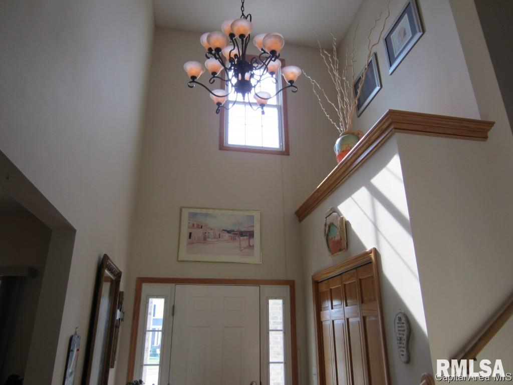 3601 Tamarak Drive Springfield, IL 62712 - Photo 2 of 19 Gallery Image 2