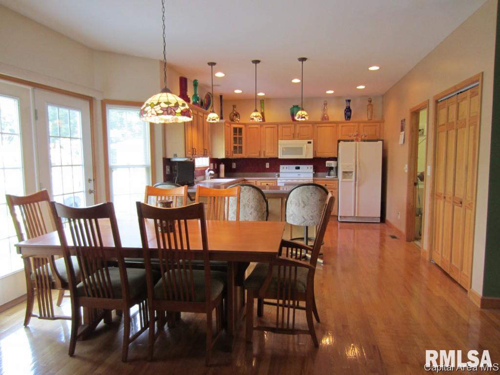 3601 Tamarak Drive Springfield, IL 62712 - Photo 6 of 19 Gallery Image 6