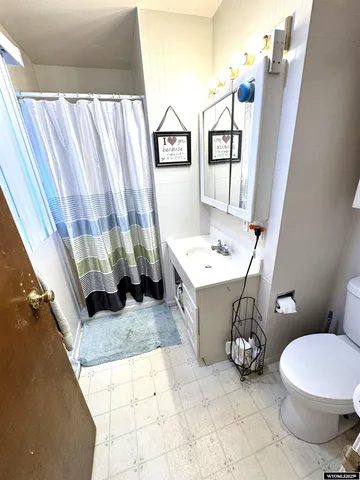 $224,000 | 327 South Iowa Avenue, Guernsey, WY 82214