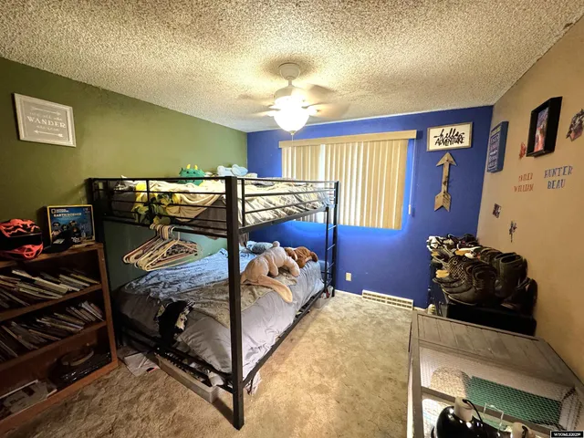 $224,000 | 327 South Iowa Avenue, Guernsey, WY 82214