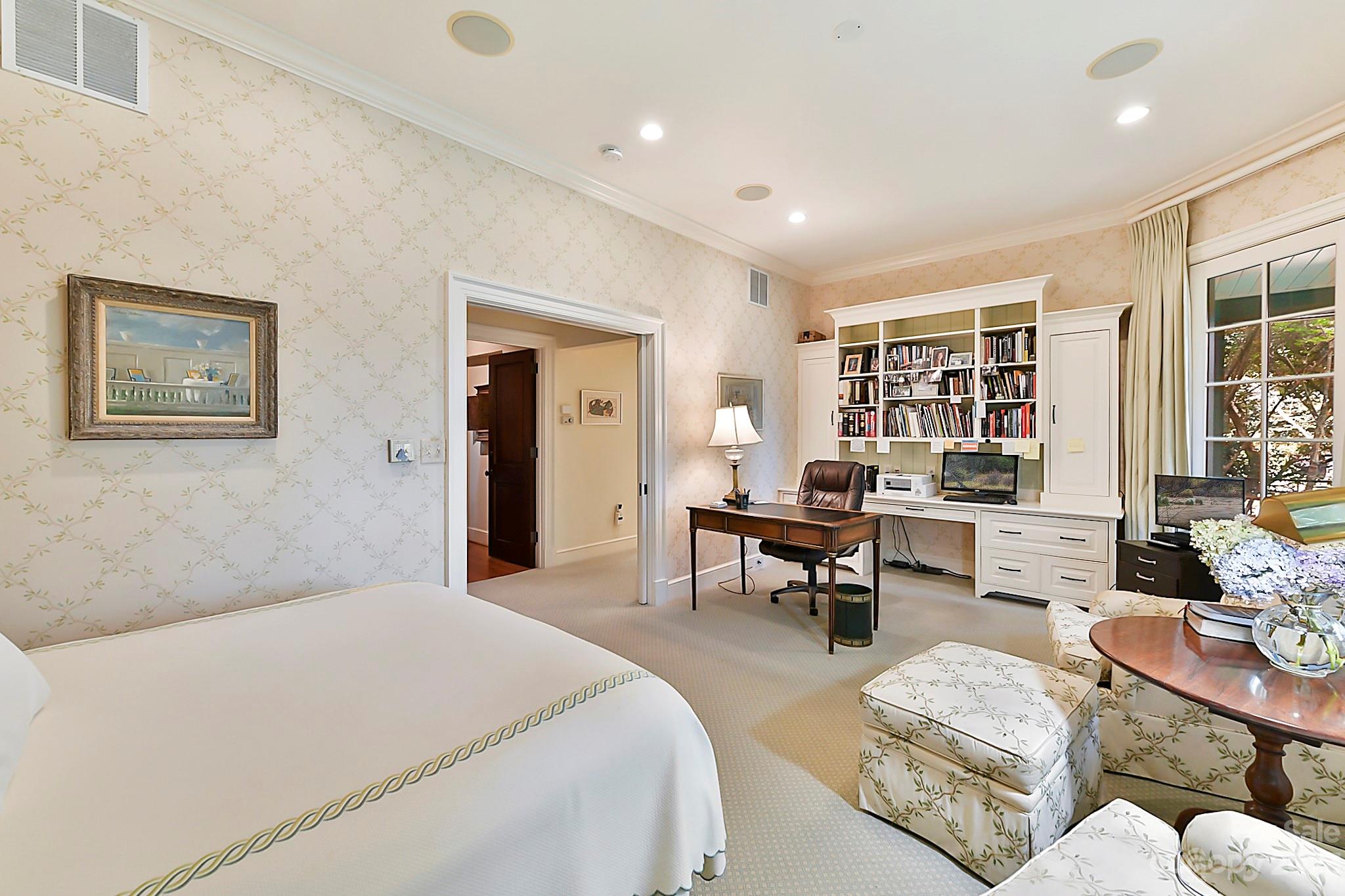 322 Eastover Road Charlotte, NC 28207 - Photo 20 of 47 Gallery Image 20