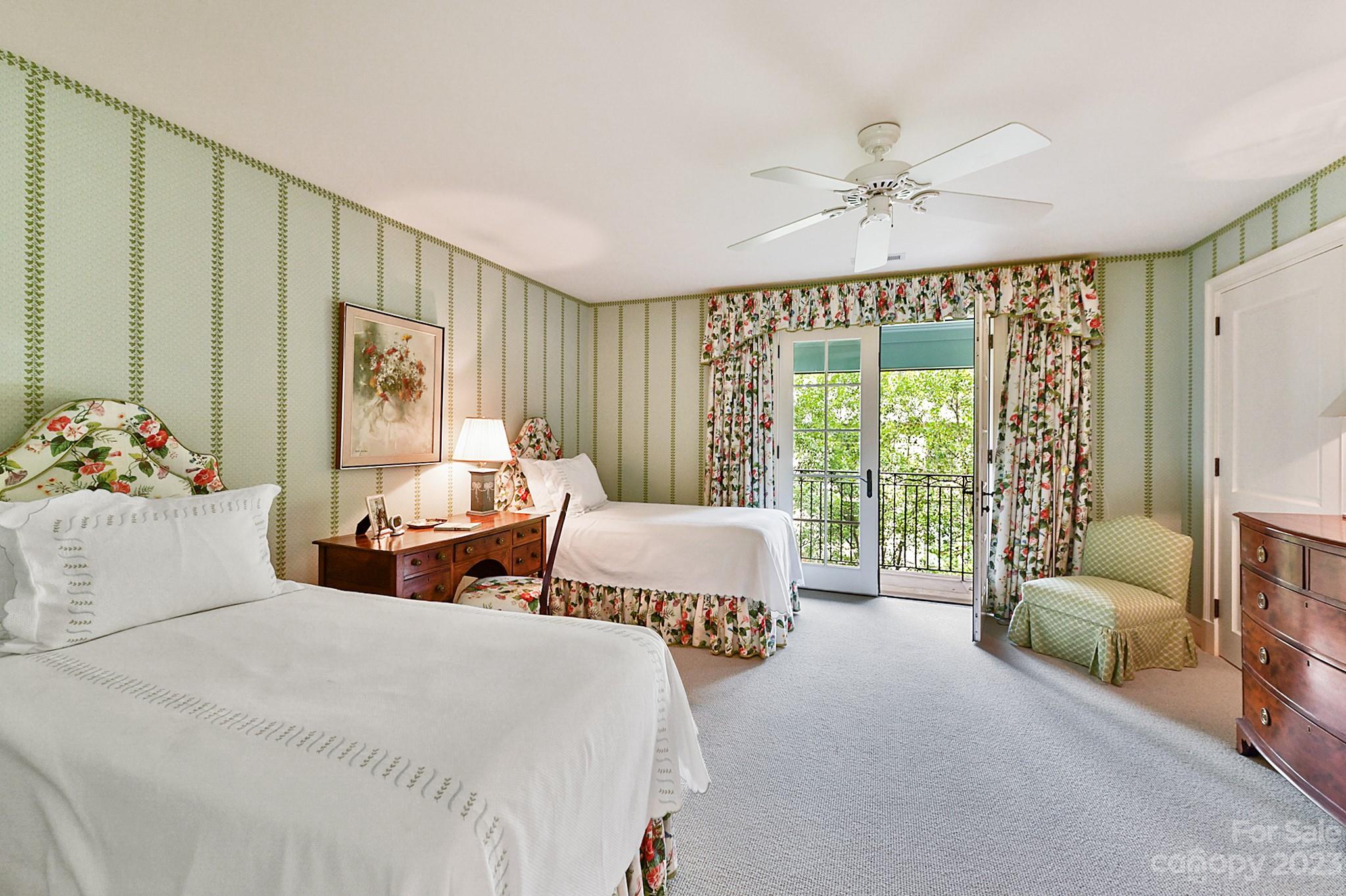 322 Eastover Road Charlotte, NC 28207 - Photo 24 of 47 Gallery Image 24