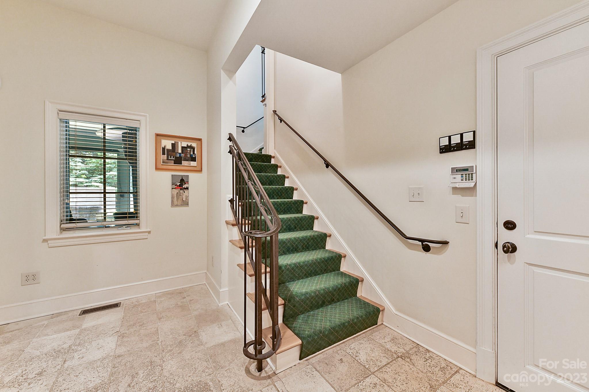 322 Eastover Road Charlotte, NC 28207 - Photo 36 of 47 Gallery Image 36