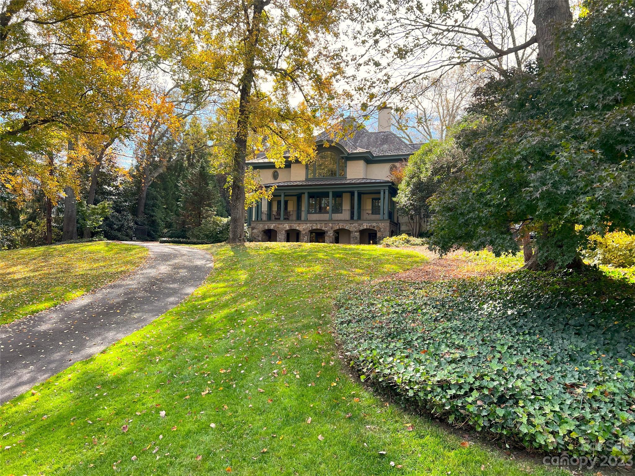 322 Eastover Road Charlotte, NC 28207 - Photo 42 of 47 Gallery Image 42