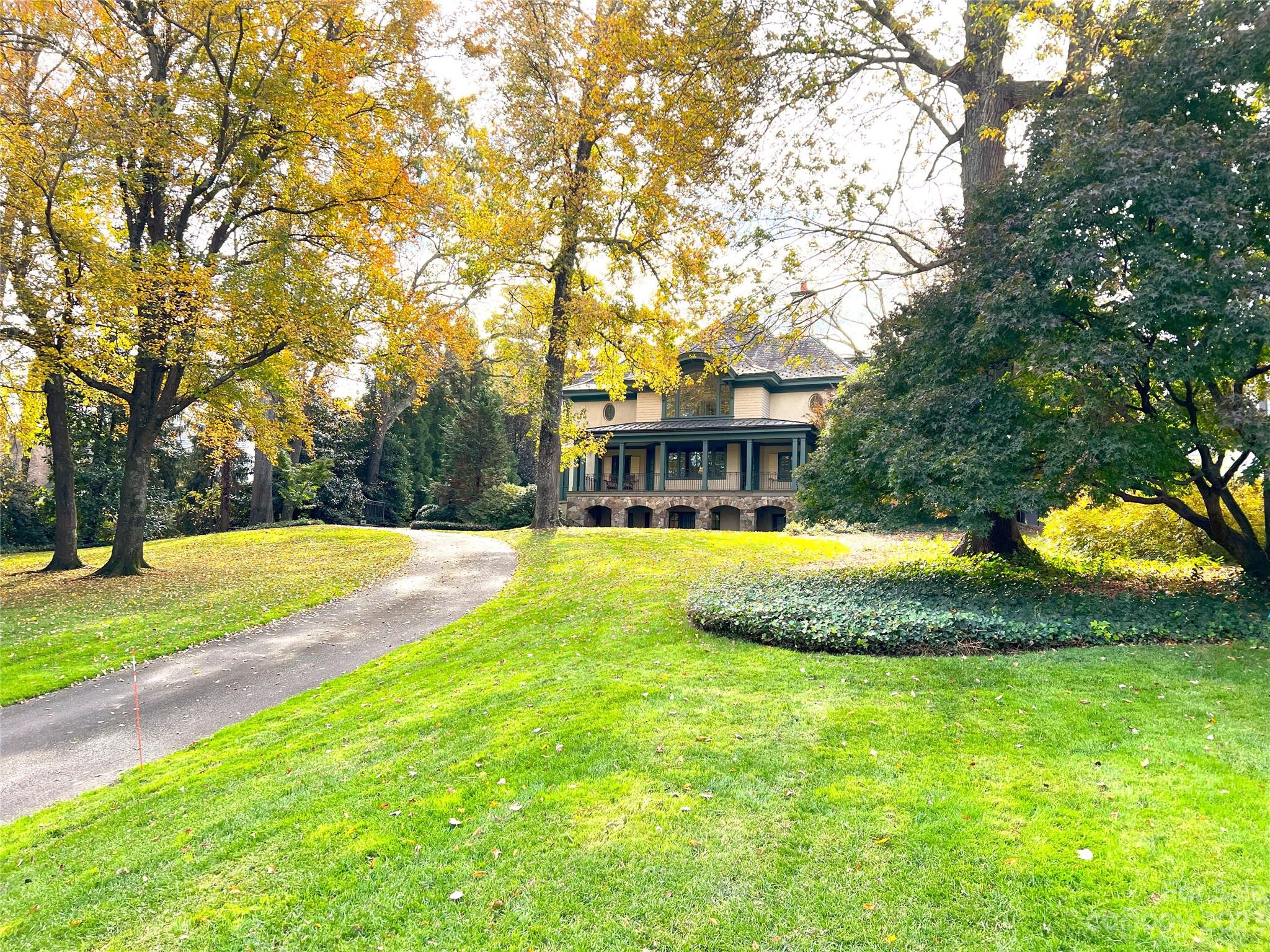 322 Eastover Road Charlotte, NC 28207 - Photo 43 of 47 Gallery Image 43