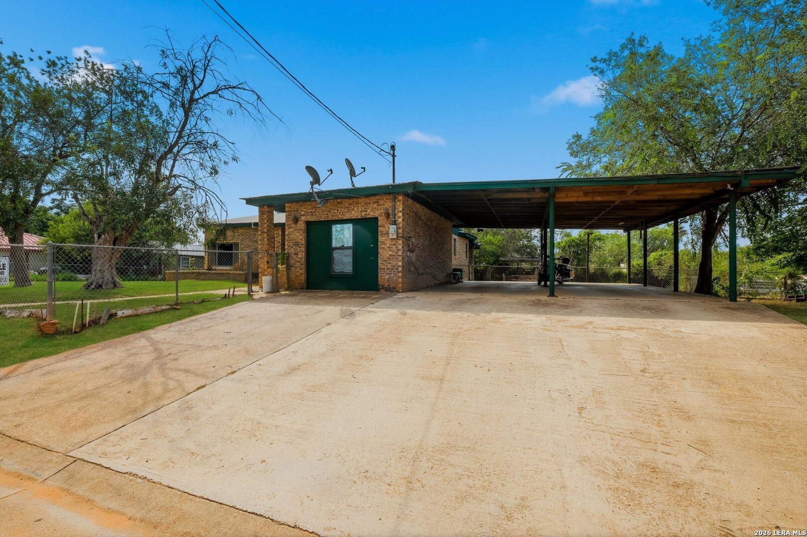 710 Storey Street Cotulla, TX 78014 - Photo 4 of 30