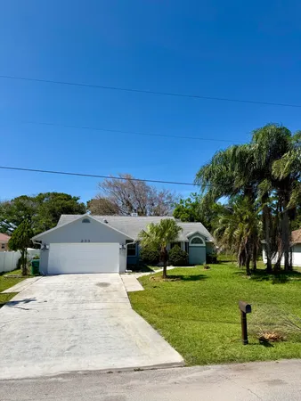 $1,250 | 233 Southwest Chapman Avenue, Port St. Lucie, FL 34984