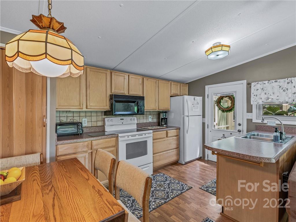 63 Flat Top Mountain Road Fairview, NC 28730 - Photo 4 of 13 Gallery Image 4
