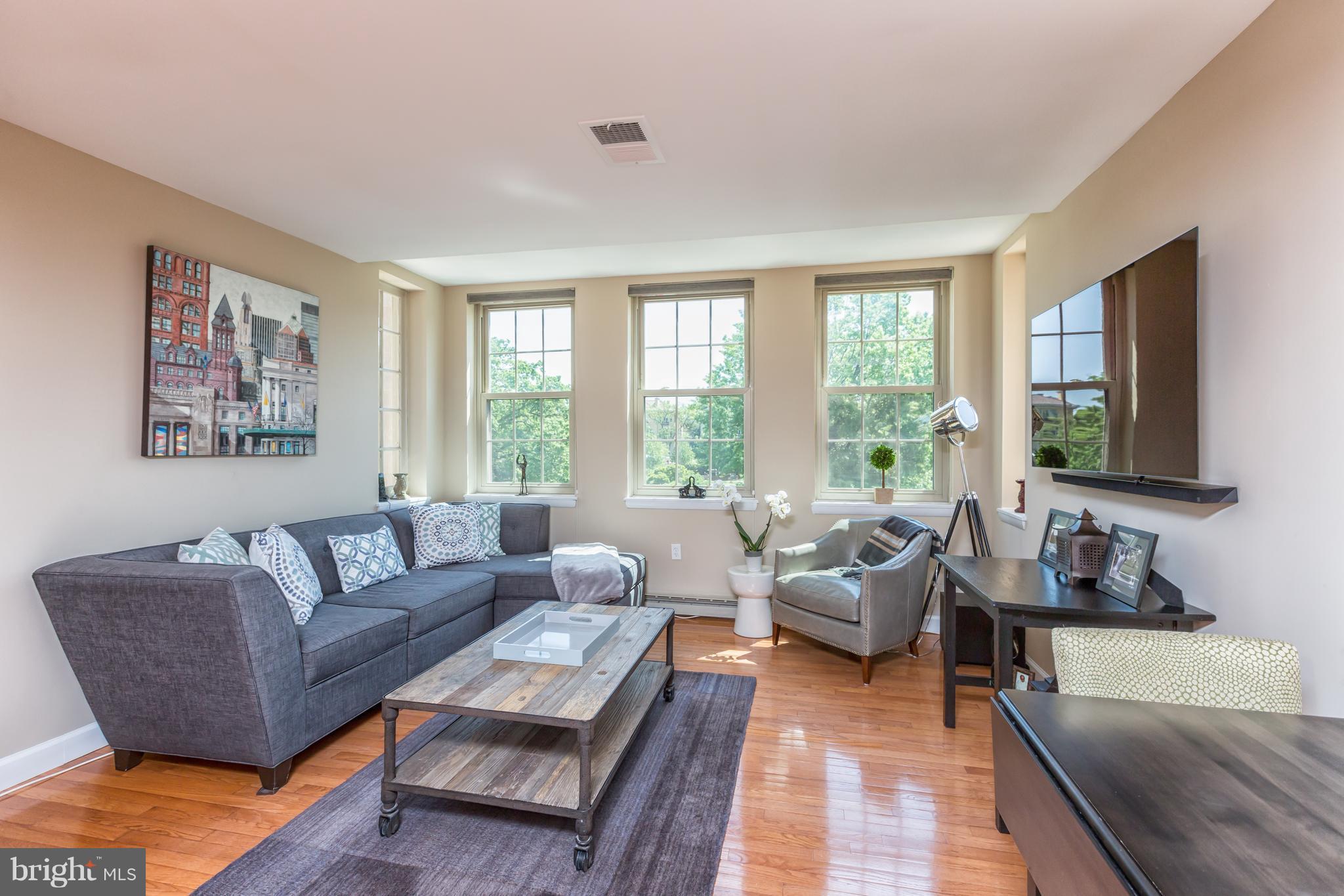2440 16th Street Northwest, Unit 402 Washington, DC 20009 - Photo 4 of 20 Living Room
