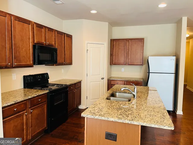 $1,800 | 261 Stillwood Drive, Newnan, GA 30265