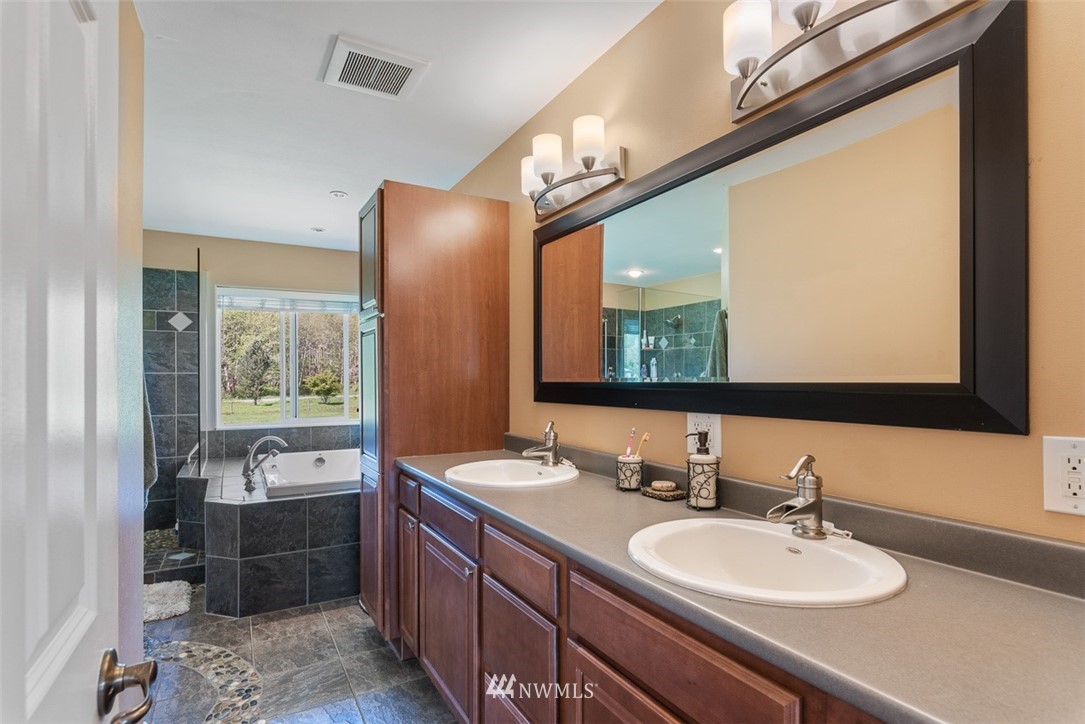 23521 Prairie Road Sedro-Woolley, WA 98284 - Photo 16 of 40