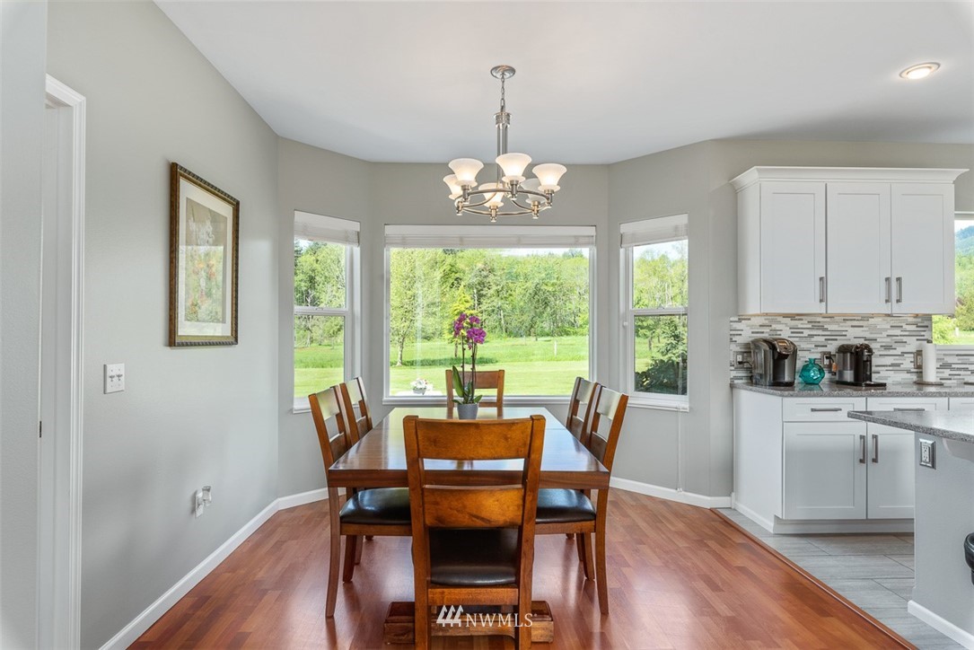 23521 Prairie Road Sedro-Woolley, WA 98284 - Photo 4 of 40