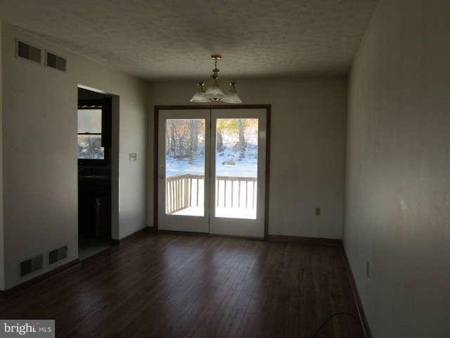 2255 Johnsons Mill Road Berkeley Springs, WV 25411 - Photo 5 of 12 Dining Room