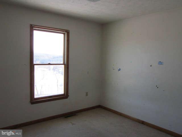 2255 Johnsons Mill Road Berkeley Springs, WV 25411 - Photo 9 of 12 Bedroom