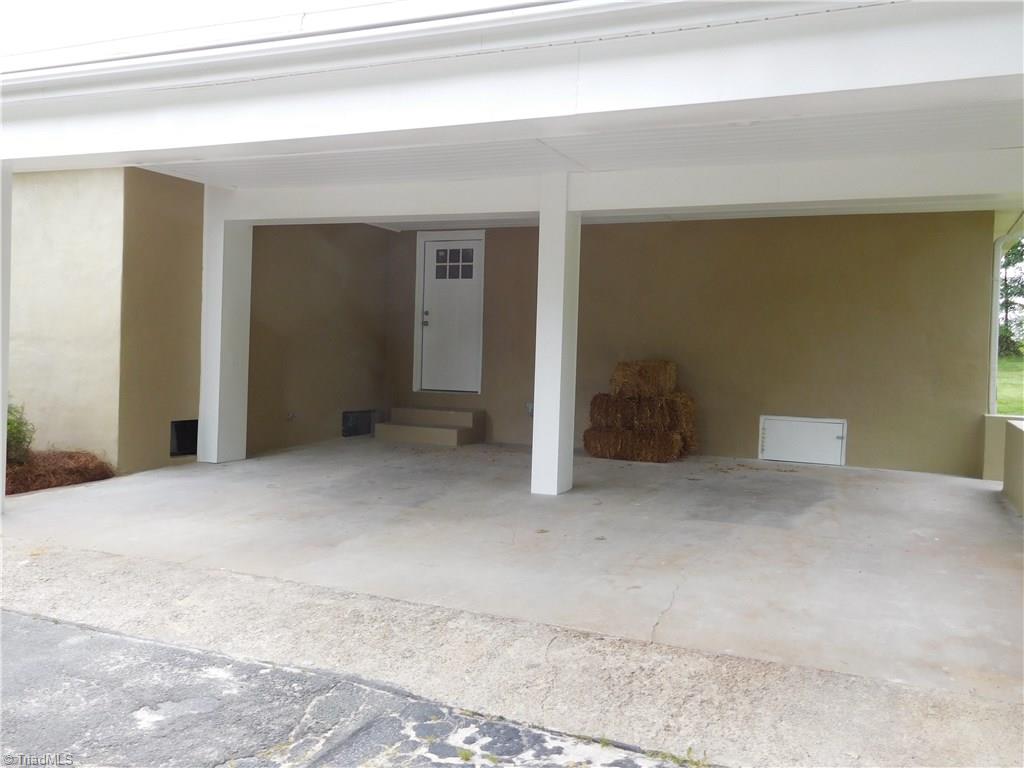 Remodeled 3BR/2BA home w/attached double car carport.  Huge Circle Driveway.  Tons of outdoor space!  Double car attached carport.