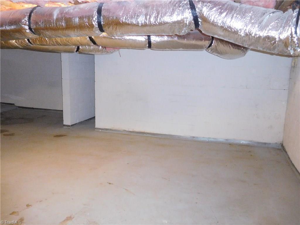255 Jones Road Winston-Salem, NC 27107 - Photo 20 of 26 Basement.