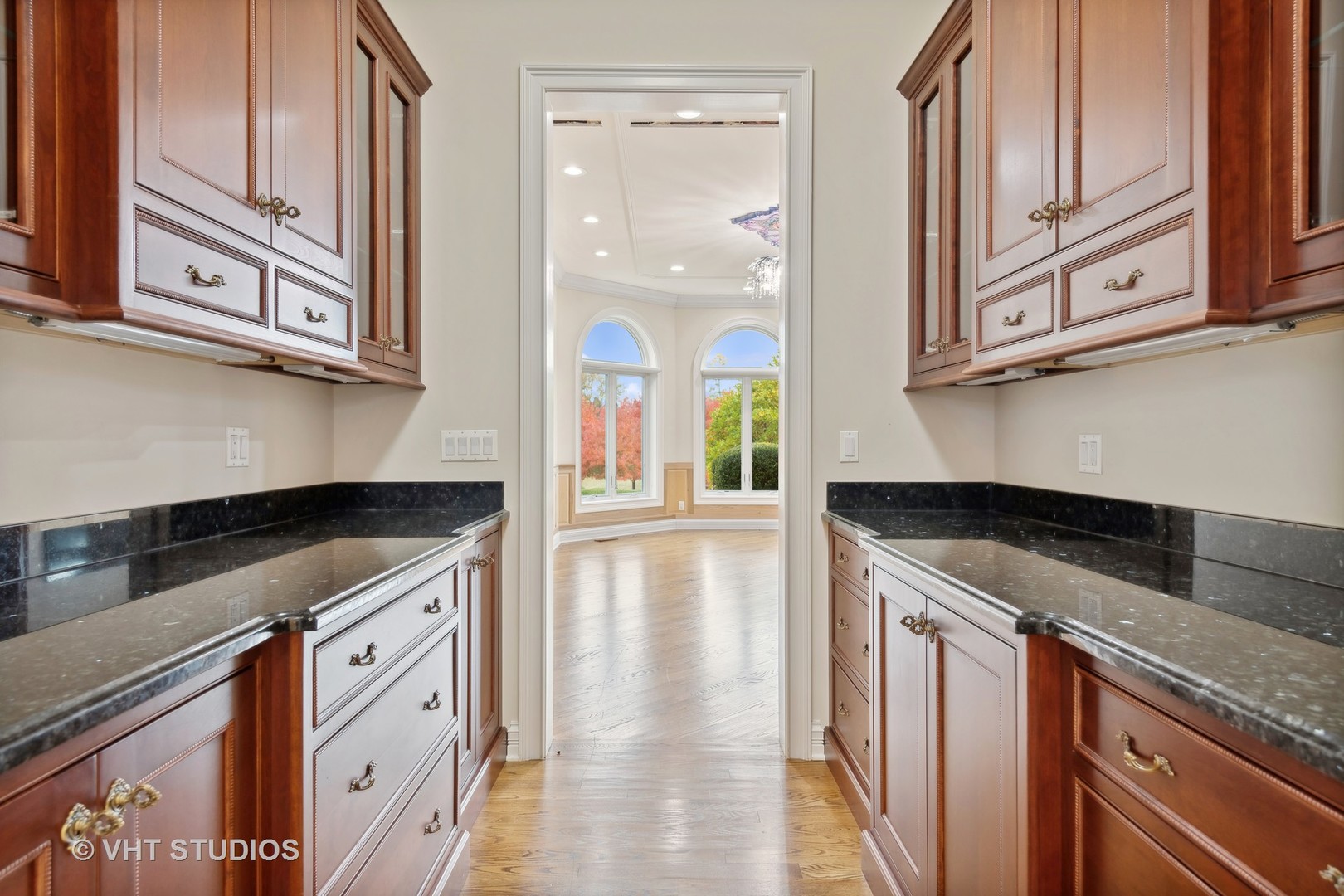 204 Spring Creek Road Barrington Hills, IL 60010 - Photo 18 of 66 Gallery Image 18