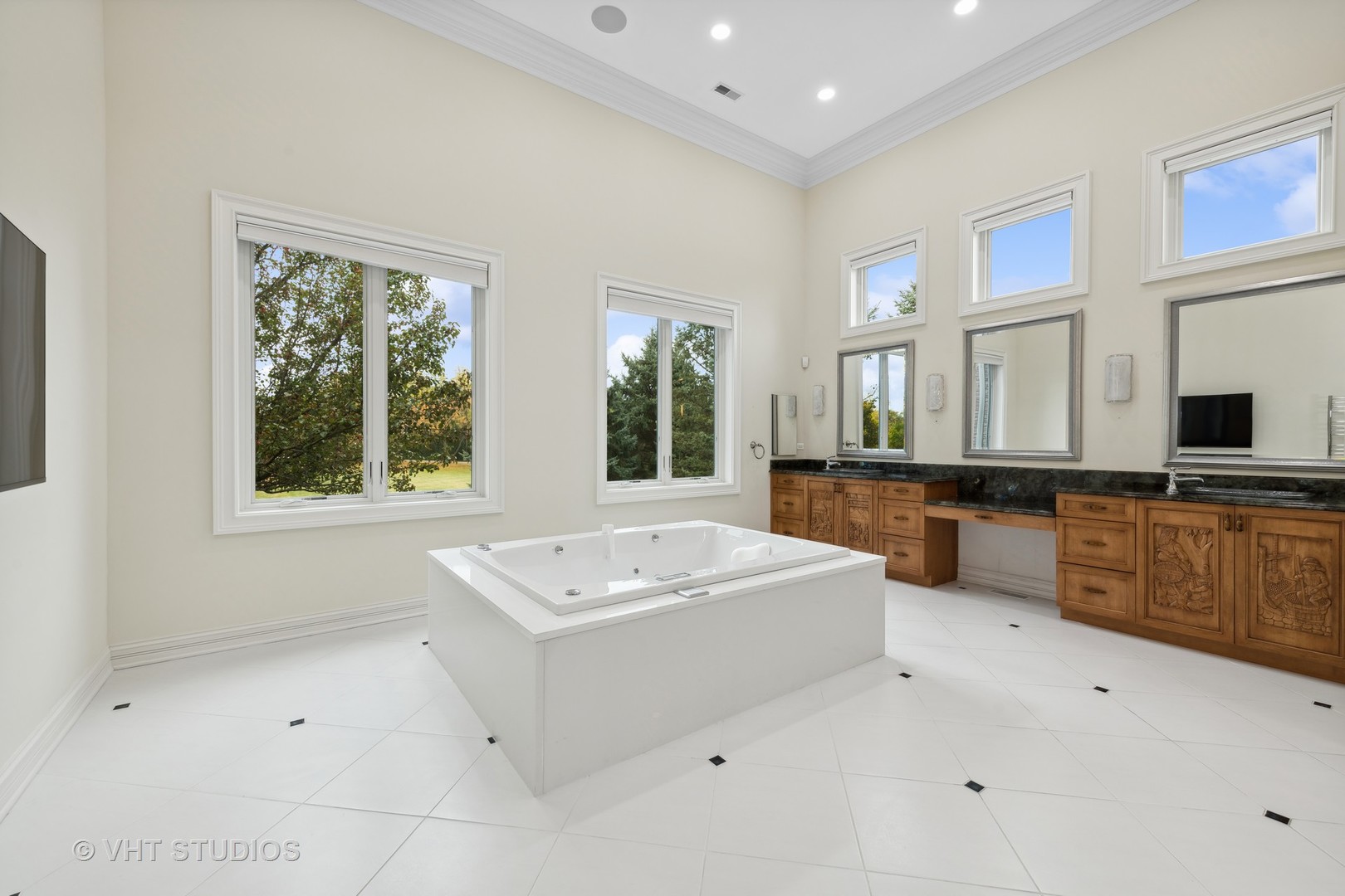 204 Spring Creek Road Barrington Hills, IL 60010 - Photo 33 of 66 Gallery Image 33