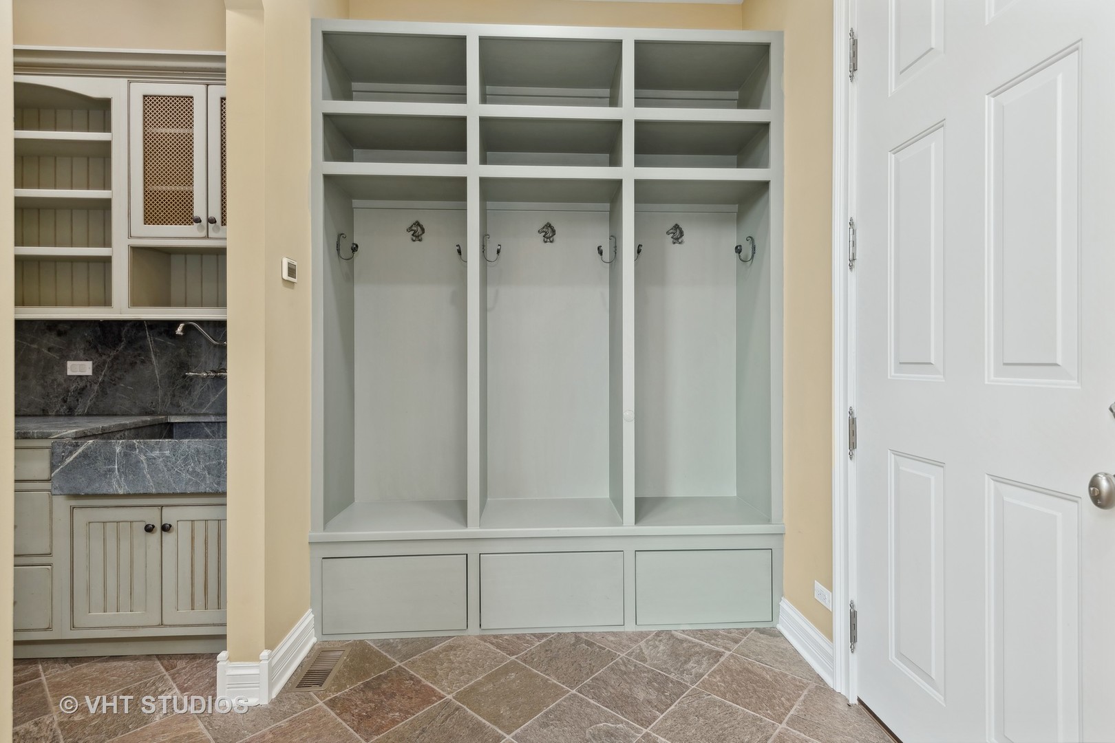 204 Spring Creek Road Barrington Hills, IL 60010 - Photo 37 of 66 Gallery Image 37