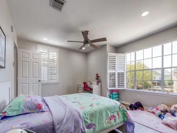 $2,500 | 1159 Enclave Square East, Houston, TX 77077