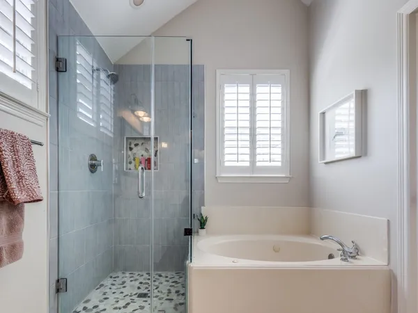 $2,500 | 1159 Enclave Square East, Houston, TX 77077