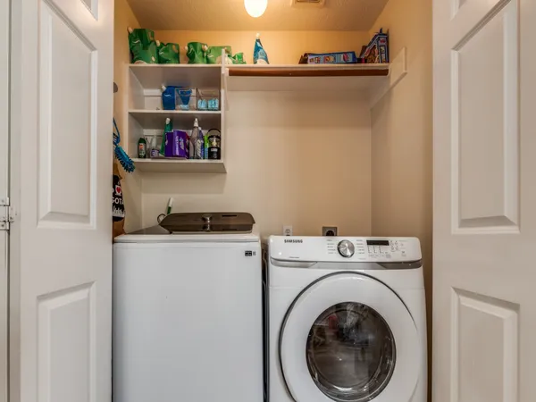 $2,500 | 1159 Enclave Square East, Houston, TX 77077