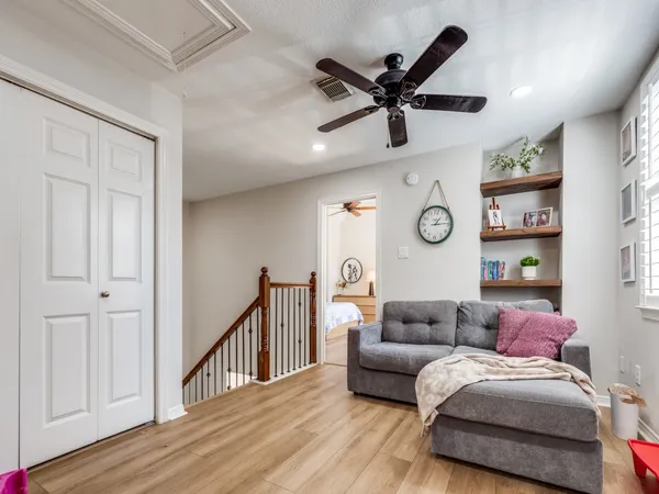 $2,500 | 1159 Enclave Square East, Houston, TX 77077