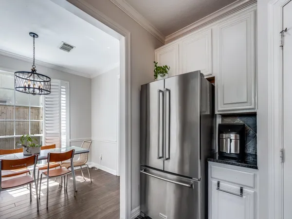 $2,500 | 1159 Enclave Square East, Houston, TX 77077