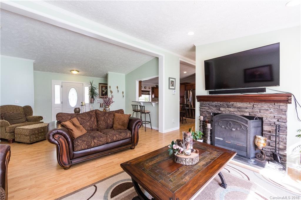 10220 Kerns Road Huntersville, NC 28078 - Photo 7 of 25 Gallery Image 7