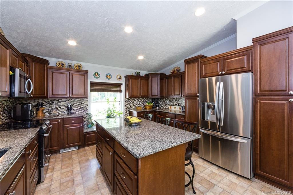 10220 Kerns Road Huntersville, NC 28078 - Photo 9 of 25 Gallery Image 9