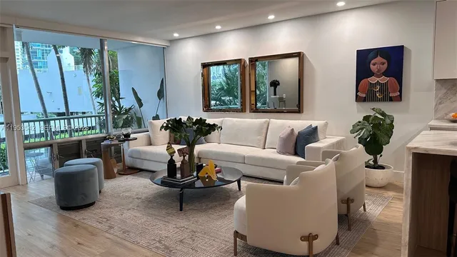 $3,100 | 1408 Brickell Bay Drive, Unit 217, Miami, FL 33131