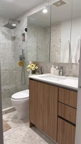 $3,100 | 1408 Brickell Bay Drive, Unit 217, Miami, FL 33131