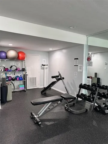 $3,100 | 1408 Brickell Bay Drive, Unit 217, Miami, FL 33131