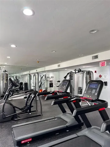 $3,100 | 1408 Brickell Bay Drive, Unit 217, Miami, FL 33131