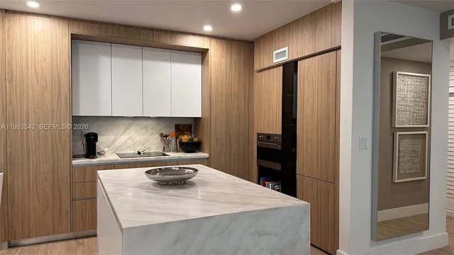 $3,100 | 1408 Brickell Bay Drive, Unit 217, Miami, FL 33131