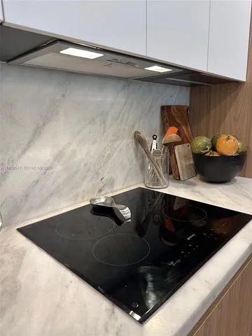 $3,100 | 1408 Brickell Bay Drive, Unit 217, Miami, FL 33131