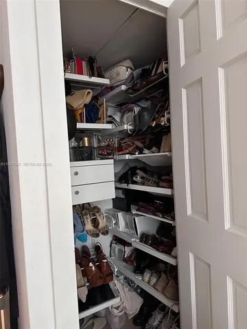 $3,100 | 1408 Brickell Bay Drive, Unit 217, Miami, FL 33131