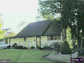 38 Hedge Road Levittown, PA 19056 - Photo 1 of 1 Gallery Image 1