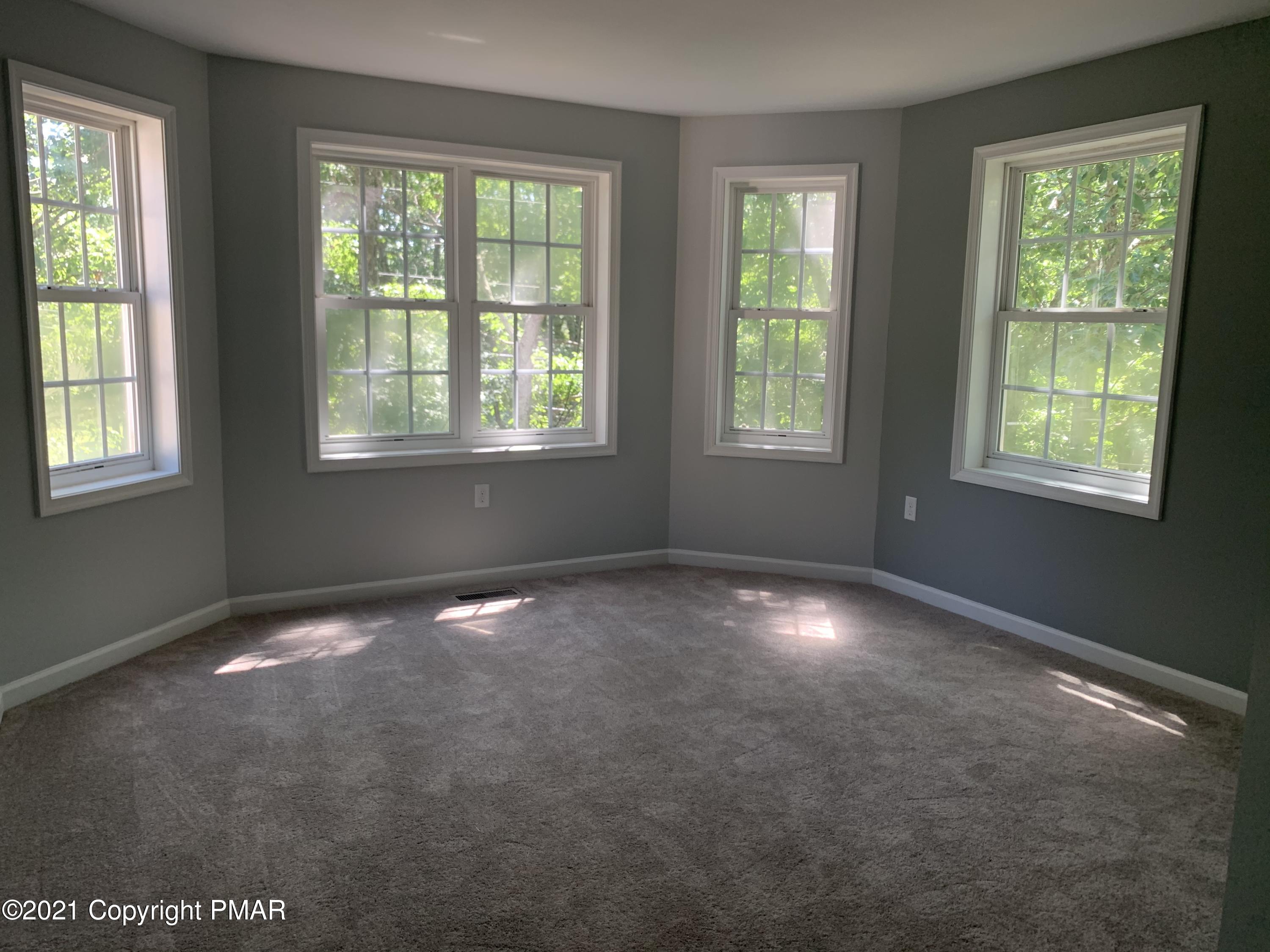 136 Pike Road Bushkill, PA 18324 - Photo 29 of 35 an empty room with a window