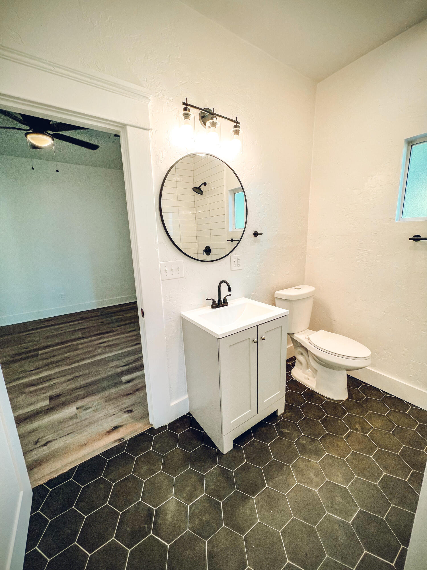 506 Channing Way Exeter, CA 93221 - Photo 8 of 12 88C46D58-1316-4441-9500-BCB5625B54F2
