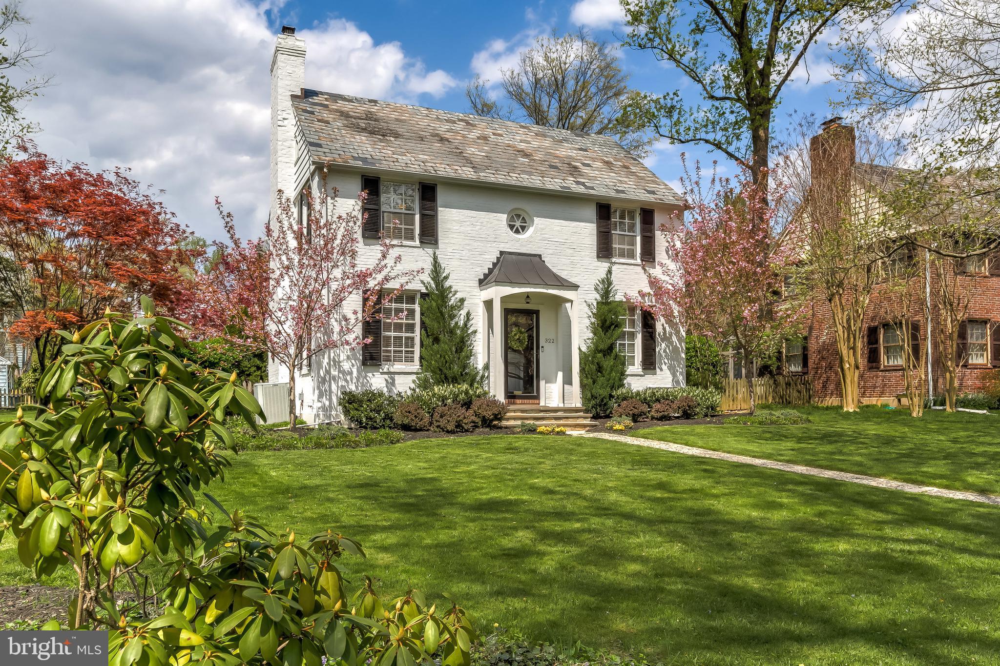 322 Broadmoor Road Baltimore, MD 21212 - Photo 2 of 49 Tailored beautiful landscaping frame the front.