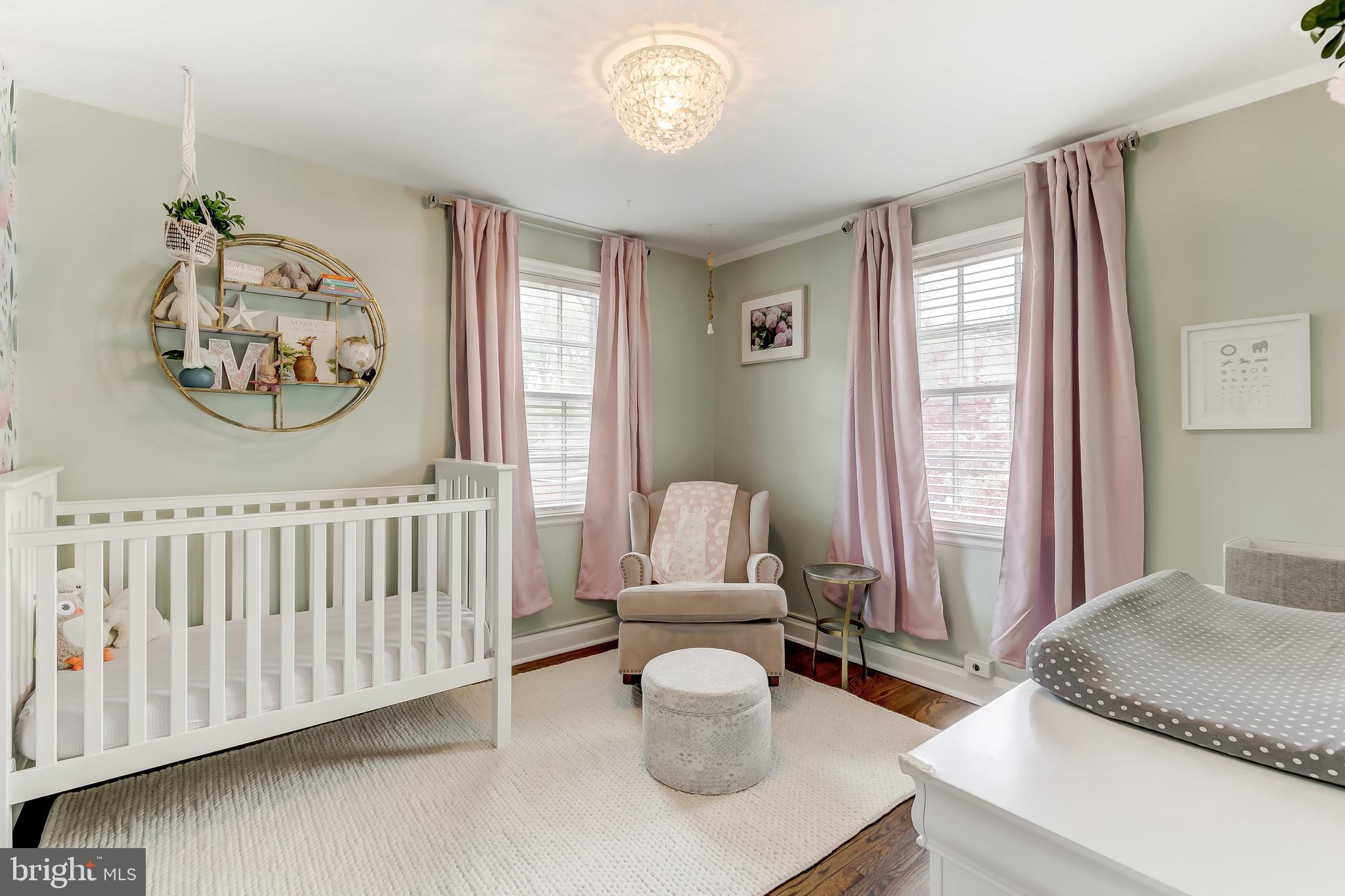 322 Broadmoor Road Baltimore, MD 21212 - Photo 18 of 49 Cute 3rd bedroom for the little one.