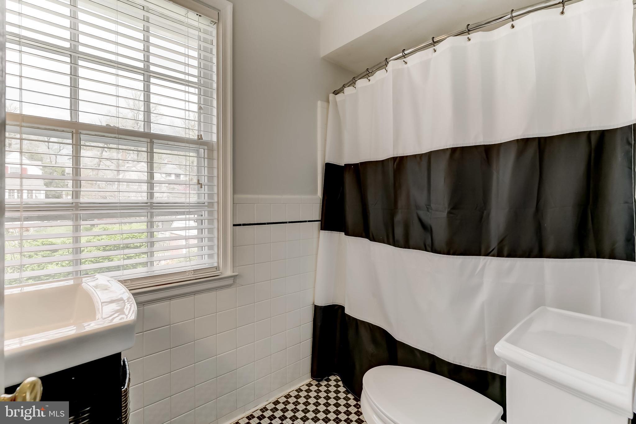322 Broadmoor Road Baltimore, MD 21212 - Photo 22 of 49 This is the hall bath on the second level.
