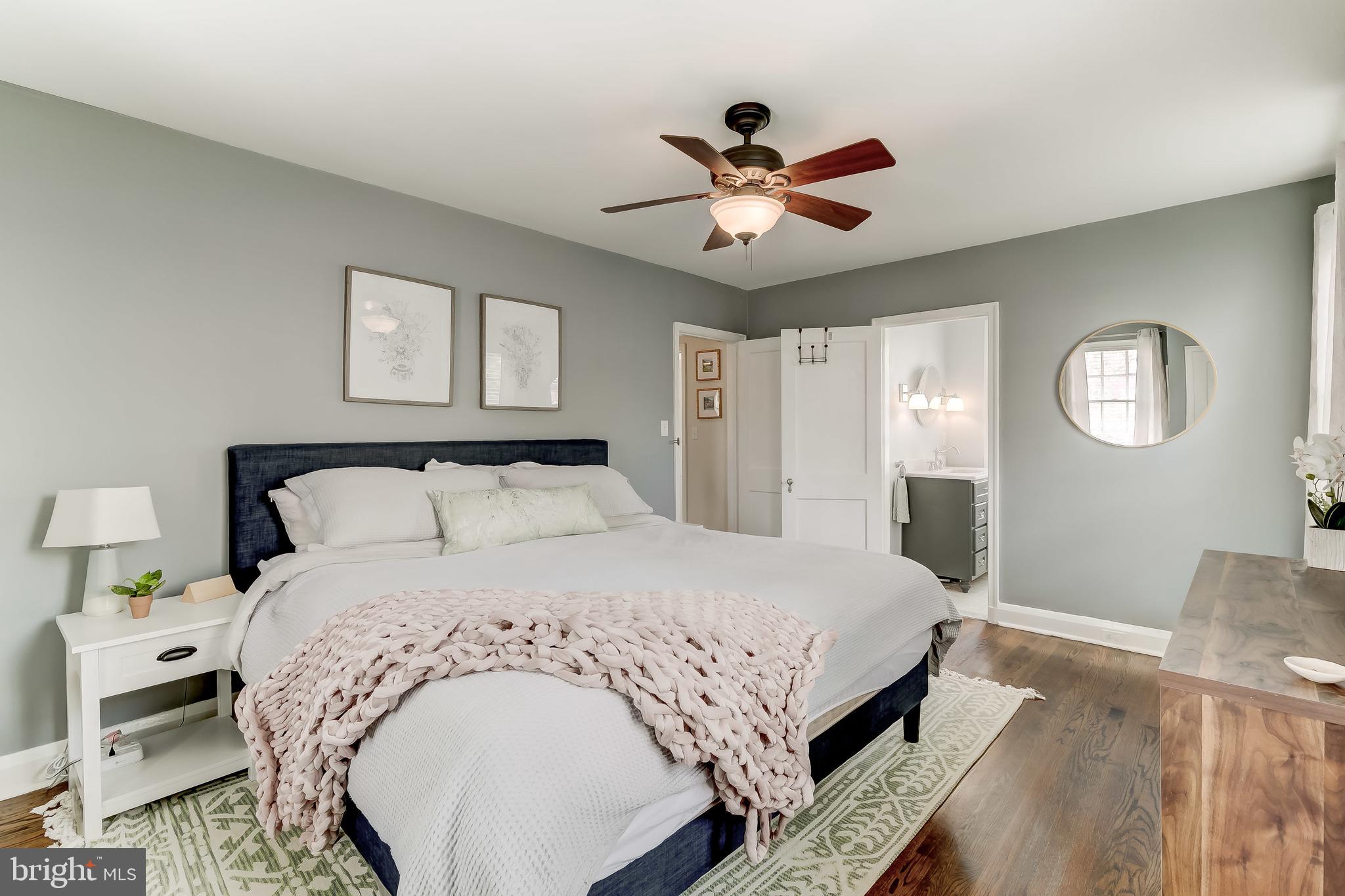 322 Broadmoor Road Baltimore, MD 21212 - Photo 25 of 49 The primary bedroom is quite large.