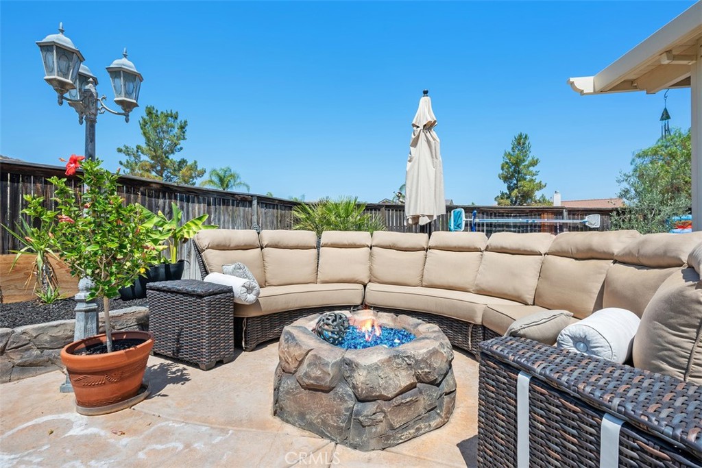 185 Alabaster Loop Perris, CA 92570 - Photo 22 of 36