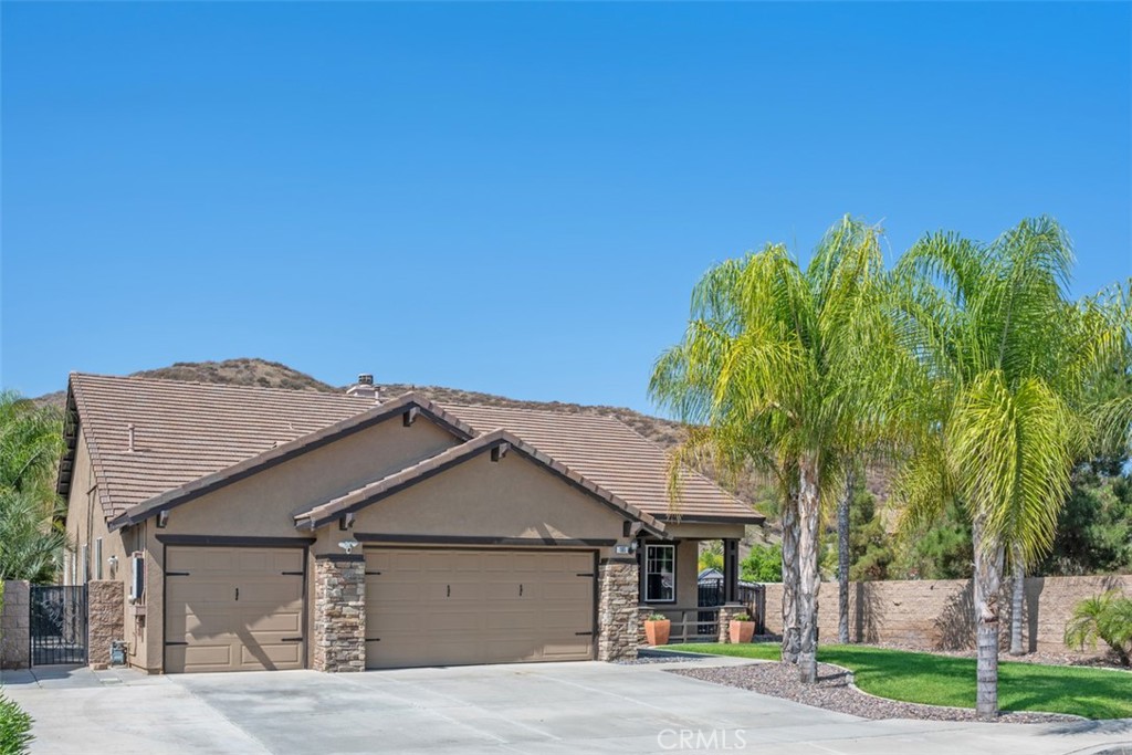 185 Alabaster Loop Perris, CA 92570 - Photo 31 of 36