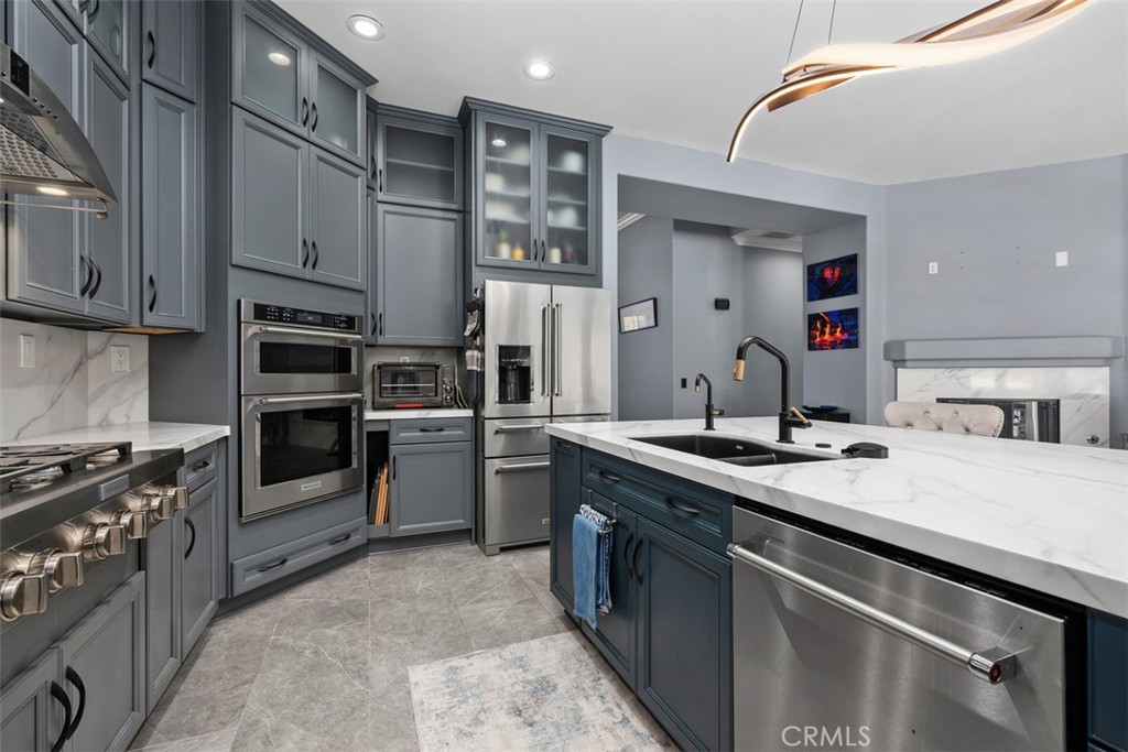 185 Alabaster Loop Perris, CA 92570 - Photo 9 of 36